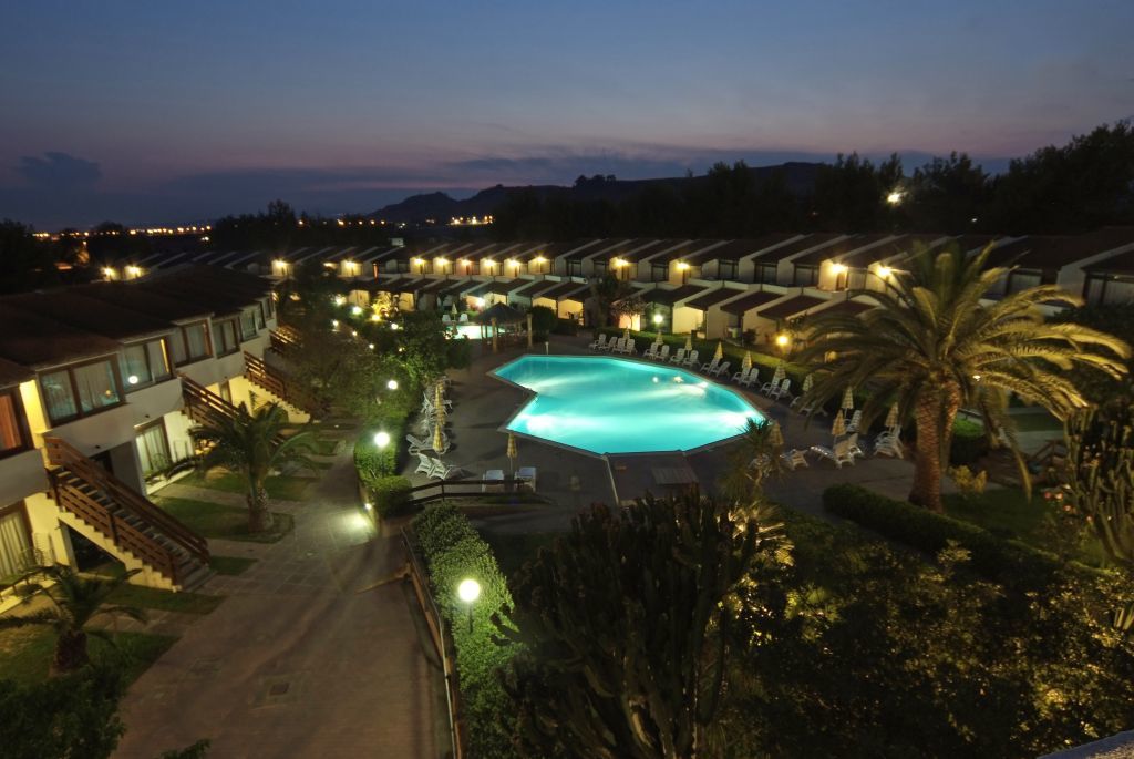 Porto Kaleo Resort Steccato di Cutro Esterno foto