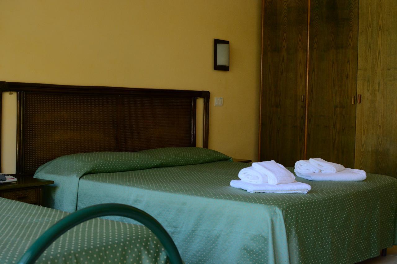 Porto Kaleo Resort Steccato di Cutro Esterno foto